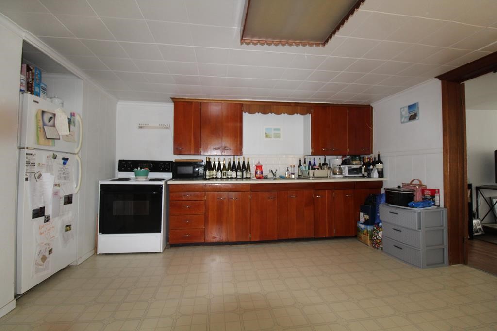 135 Bridge Street Corning, NY 14830 - Photo 25 of 39