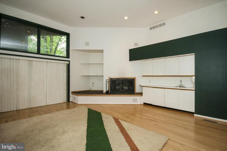 6264 Cardinal Lane Columbia, MD 21044 - Photo 2 of 30 Family Room