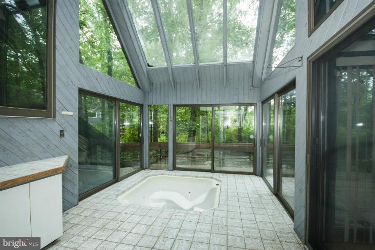 6264 Cardinal Lane Columbia, MD 21044 - Photo 24 of 30 Hot Tub