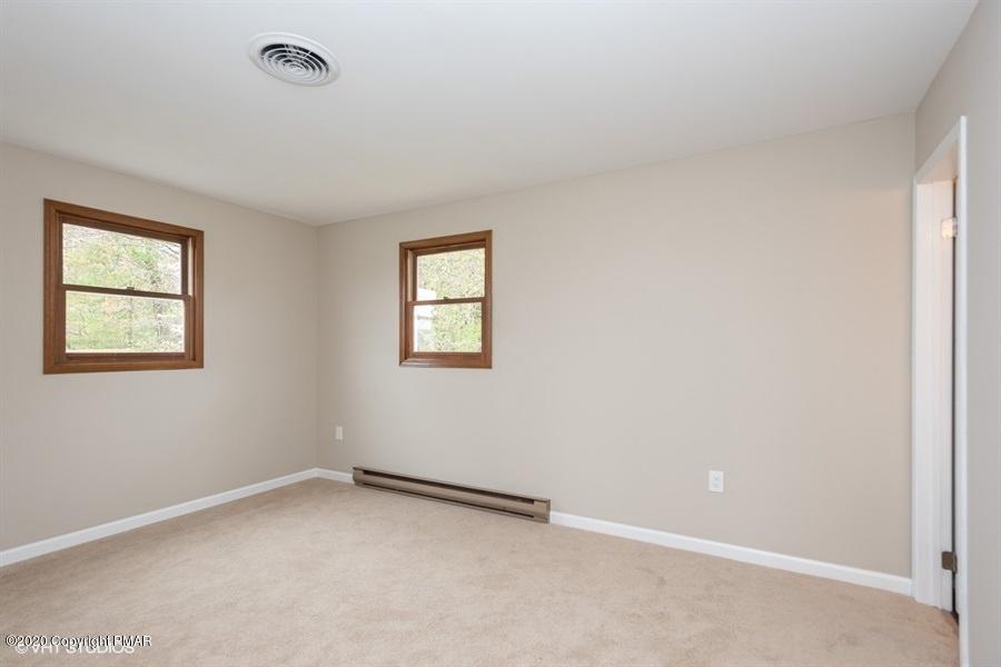 379 Hawk Road Saylorsburg, PA 18353 - Photo 15 of 22 15_379HAWKRD_2016_LowRes