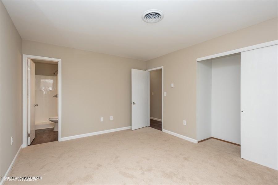 379 Hawk Road Saylorsburg, PA 18353 - Photo 16 of 22 16_379HAWKRD_2017_LowRes