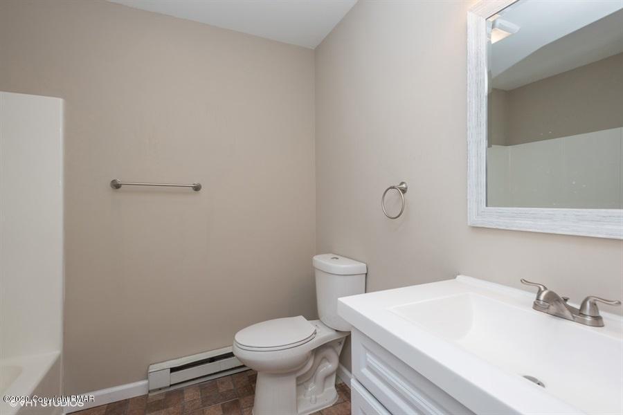 379 Hawk Road Saylorsburg, PA 18353 - Photo 18 of 22 18_379HAWKRD_2019_LowRes