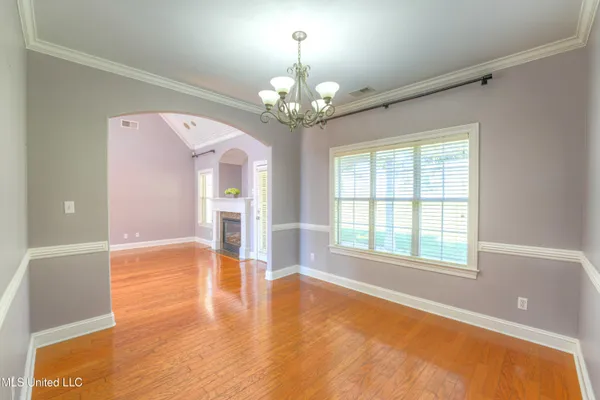 $355,000 | 3344 Chateau Circle North, Southaven, MS 38672