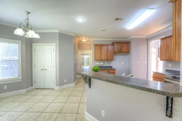 $355,000 | 3344 Chateau Circle North, Southaven, MS 38672