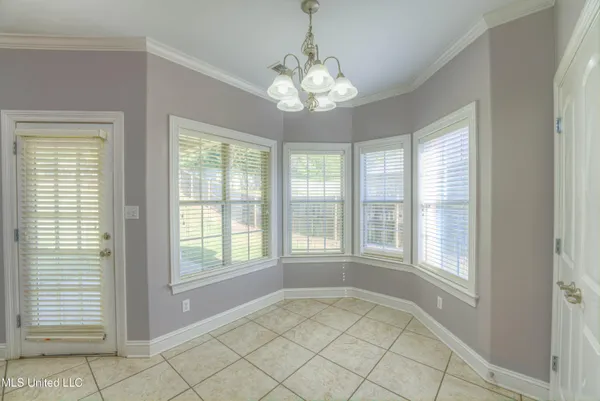 $355,000 | 3344 Chateau Circle North, Southaven, MS 38672
