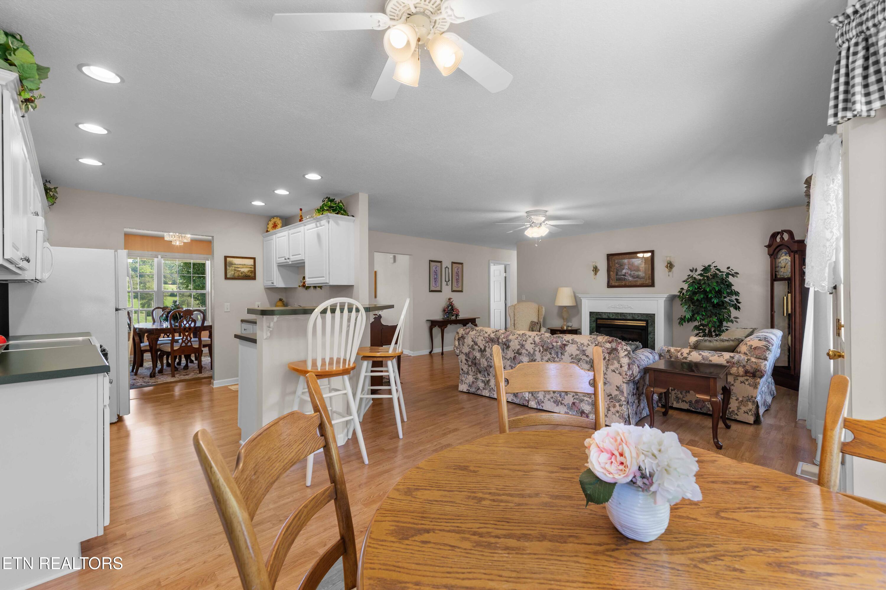 1354 Towe String Road Jacksboro, TN 37757 - Photo 7 of 37 030A2789