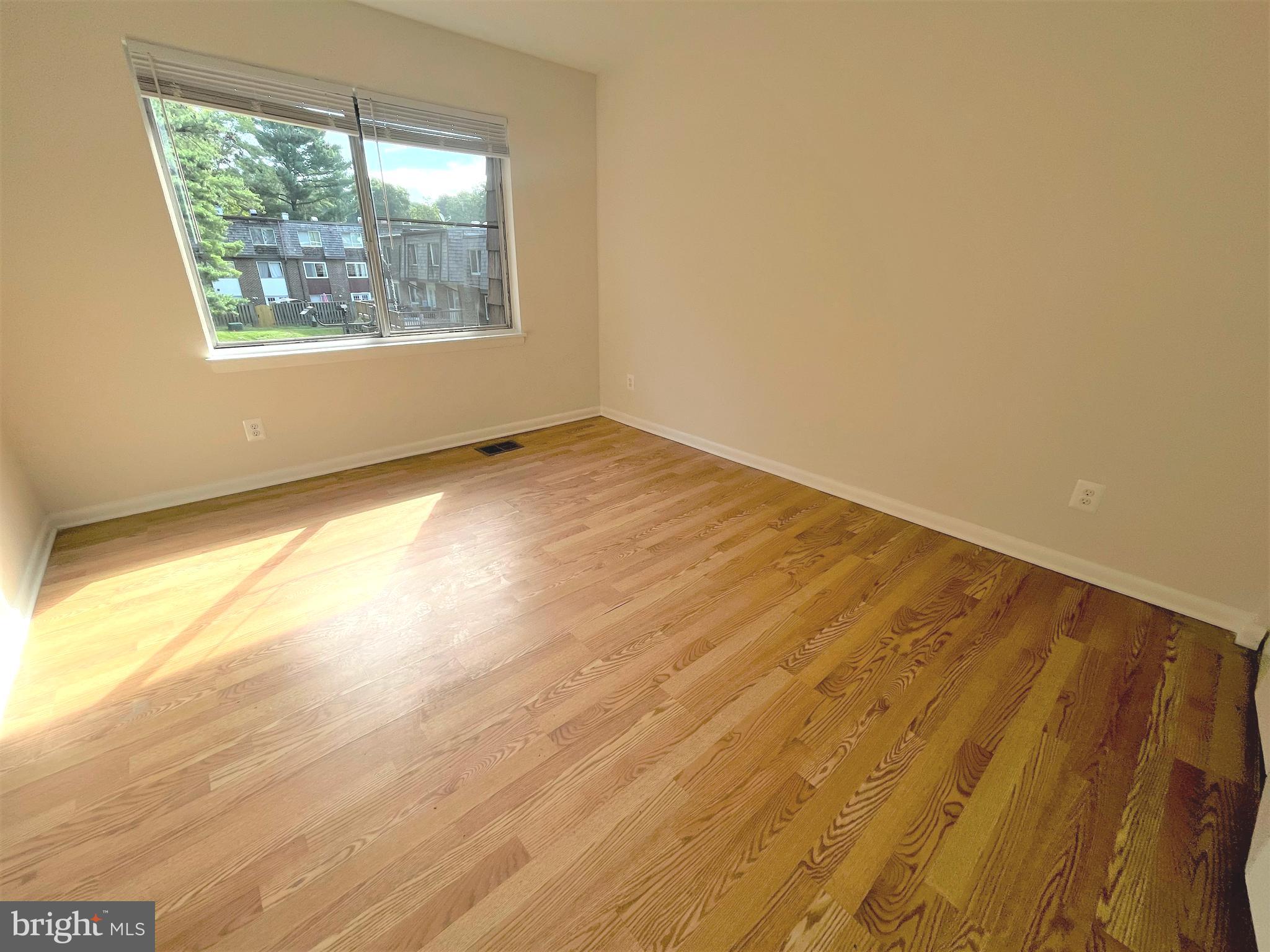 330 West Deer Park Road, Unit 3B Gaithersburg, MD 20877 - Photo 19 of 25 3rd bedroom on upper level