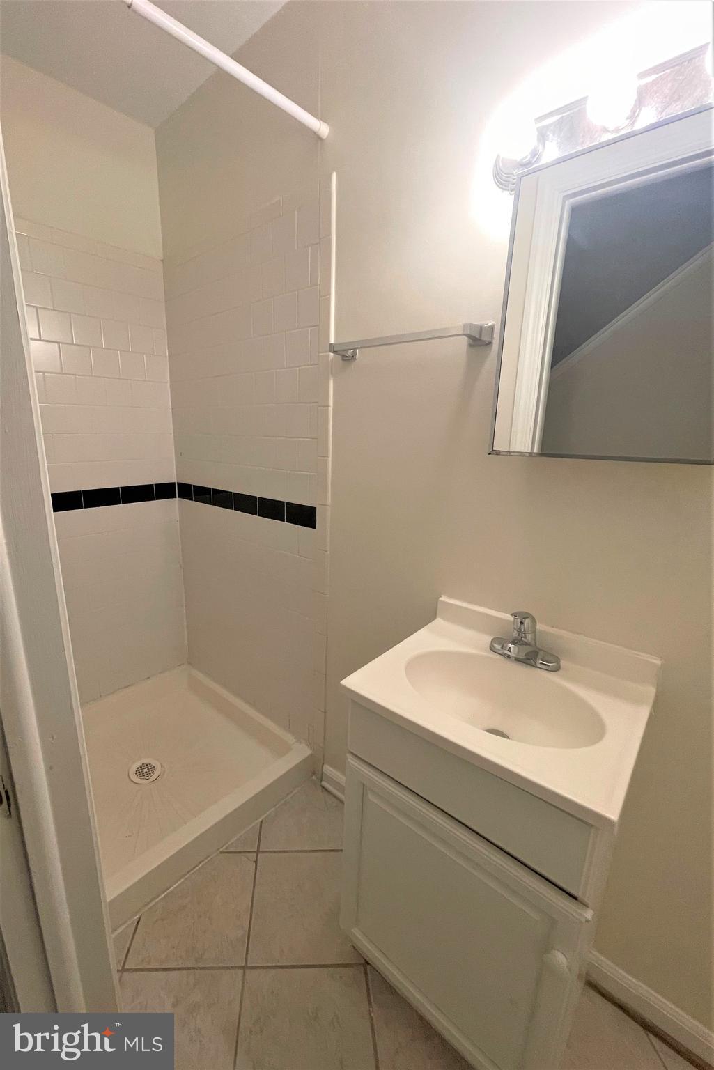 330 West Deer Park Road, Unit 3B Gaithersburg, MD 20877 - Photo 23 of 25 Basement full bath