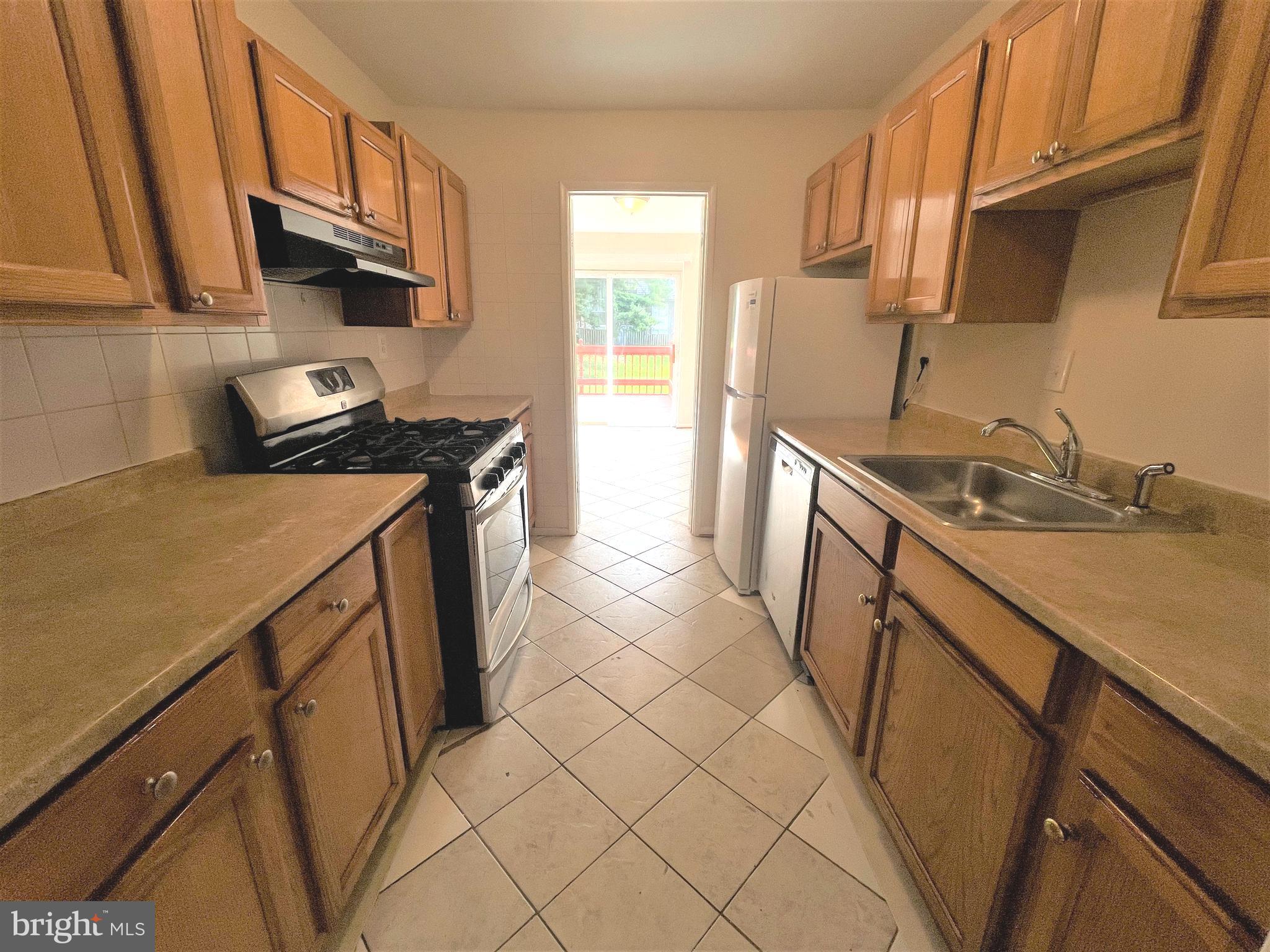 330 West Deer Park Road, Unit 3B Gaithersburg, MD 20877 - Photo 5 of 25