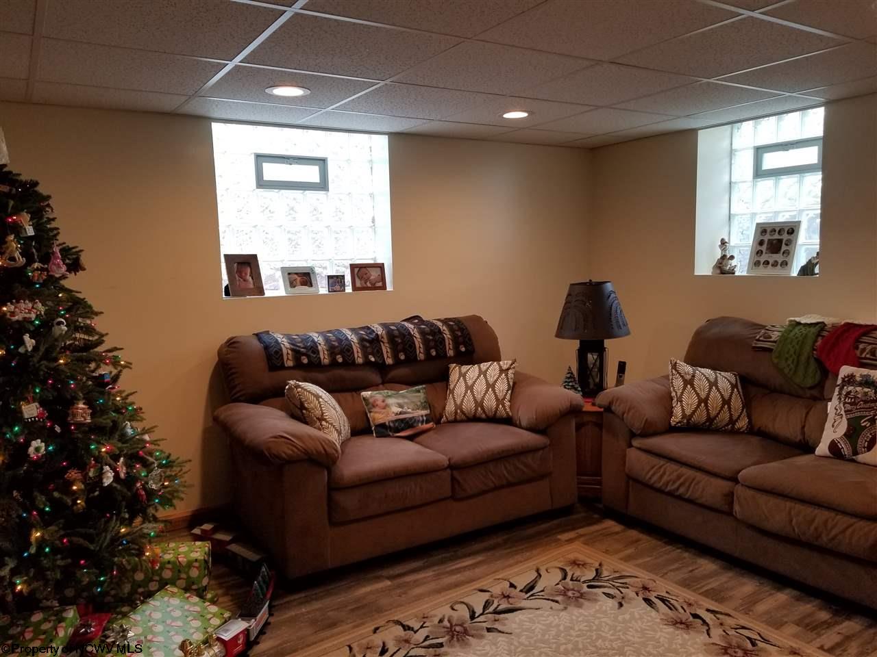 2396 Bunner Ridge Road Fairmont, WV 26554 - Photo 10 of 16 Gallery Image 10