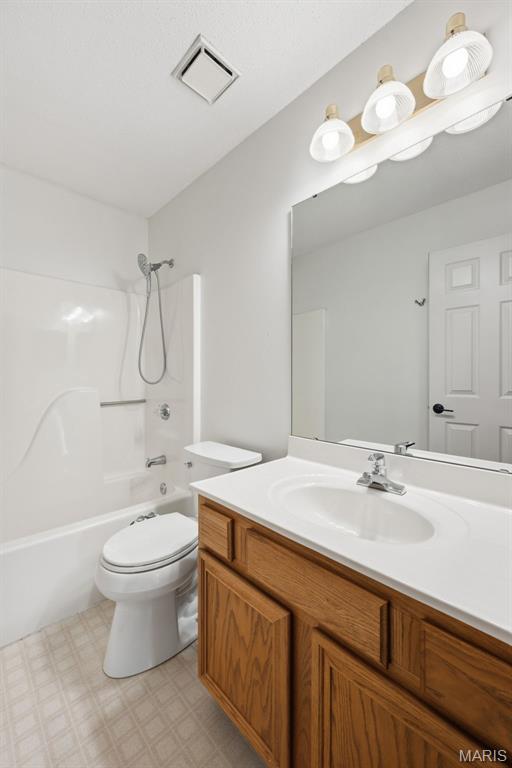 1015 Anna Meadows Lane Ballwin, MO 63021 - Photo 43 of 58