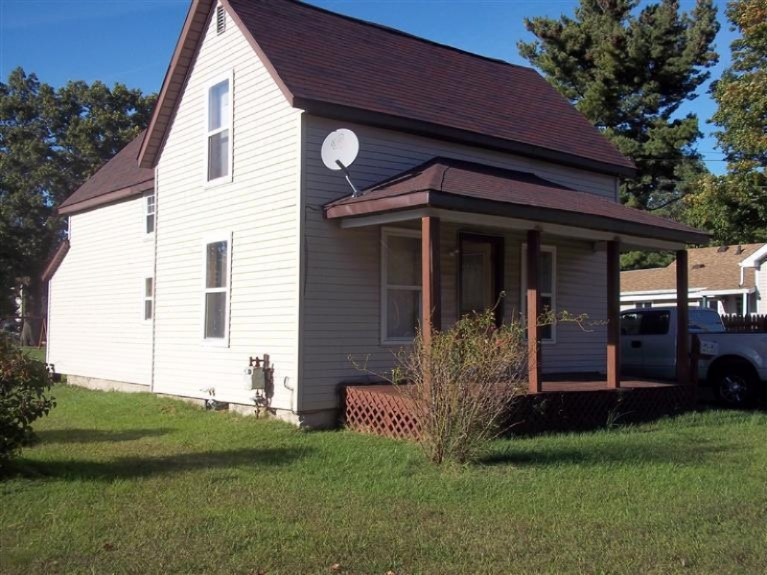 318 West Delaware Street Decatur, MI 49045 - Photo 1 of 14 Primary Photo