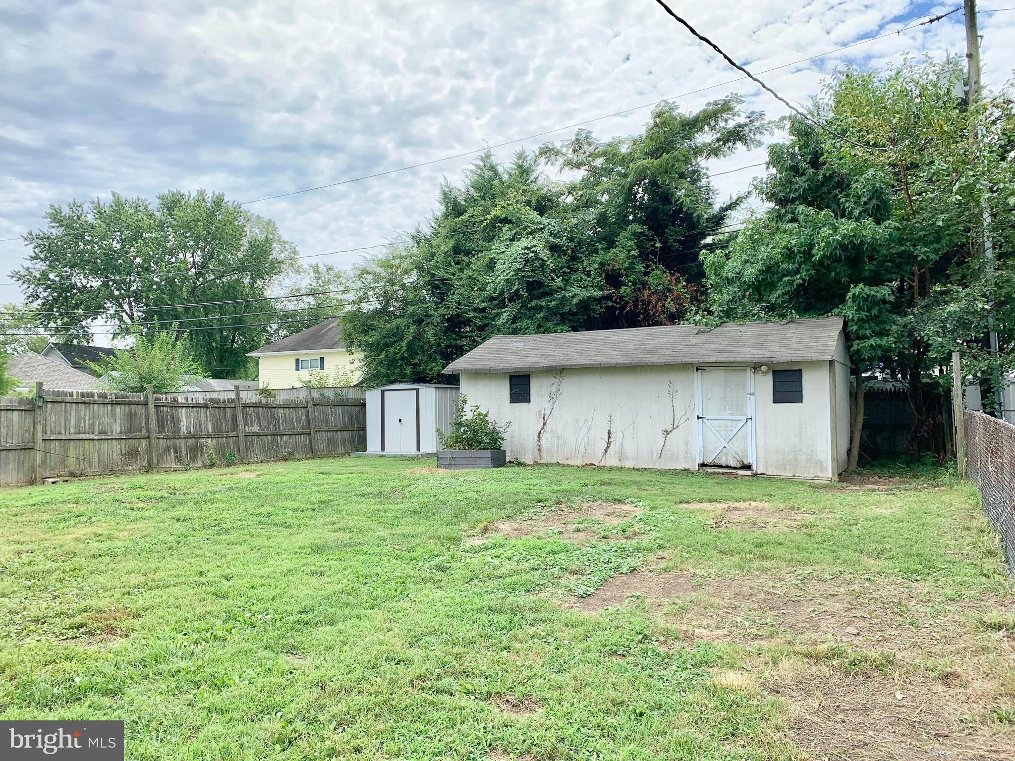 221 Beverley Avenue Edgewater, MD 21037 - Photo 25 of 35 2 SHEDS