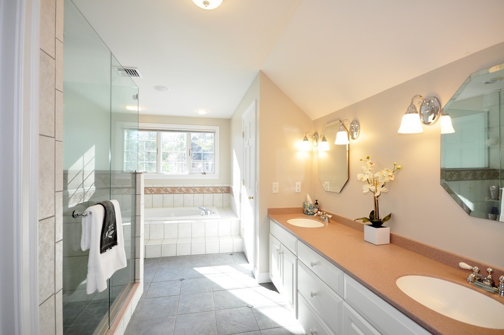 107 Fox Run Road Bolton, MA 01740 - Photo 19 of 30