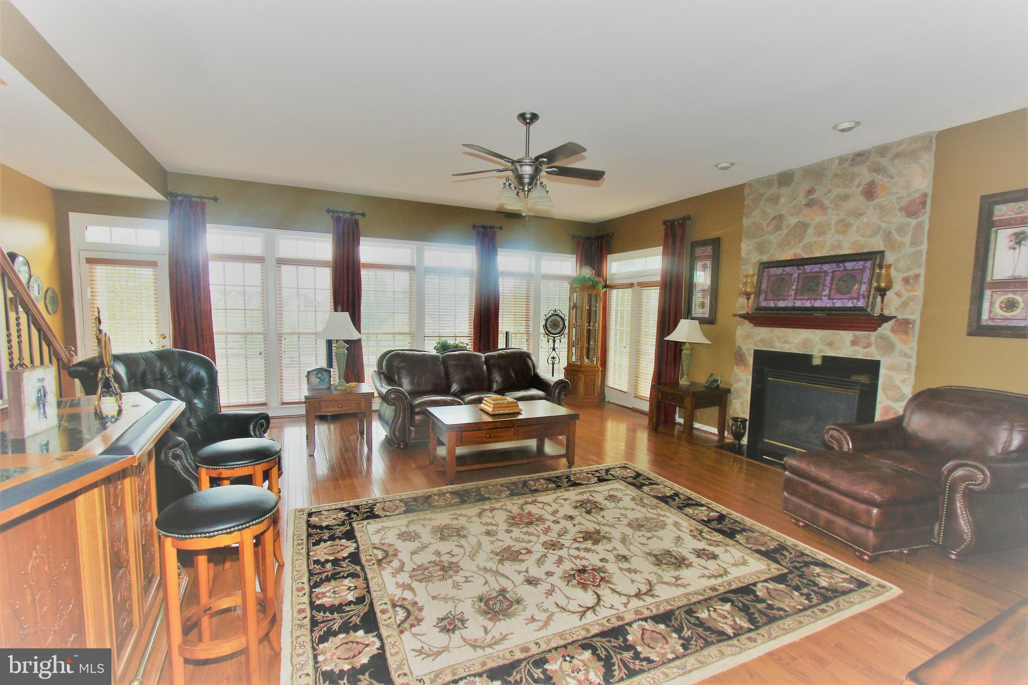 41885 Feldspar Place Stone Ridge, VA 20105 - Photo 26 of 97 Family Room