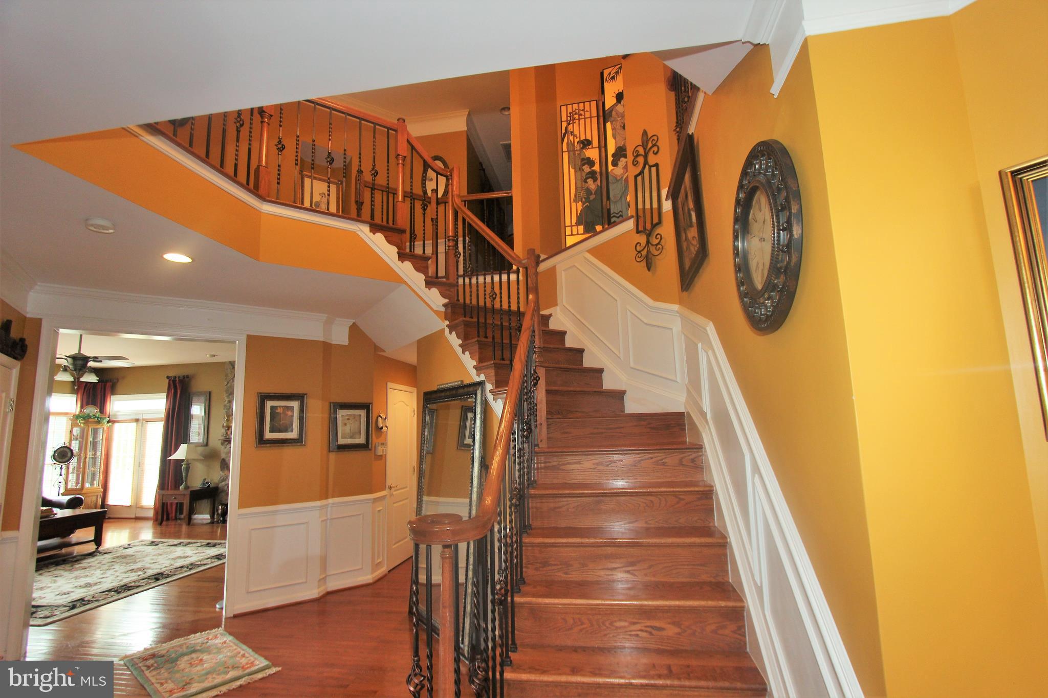 41885 Feldspar Place Stone Ridge, VA 20105 - Photo 34 of 97 Front Staircase