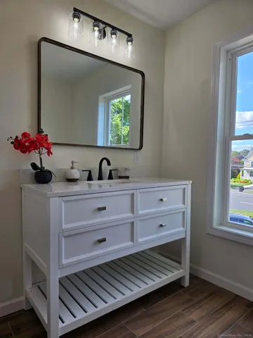 $679,900 | 1015 Enfield Street, Enfield, CT 06082