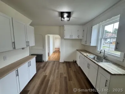 $679,900 | 1015 Enfield Street, Enfield, CT 06082