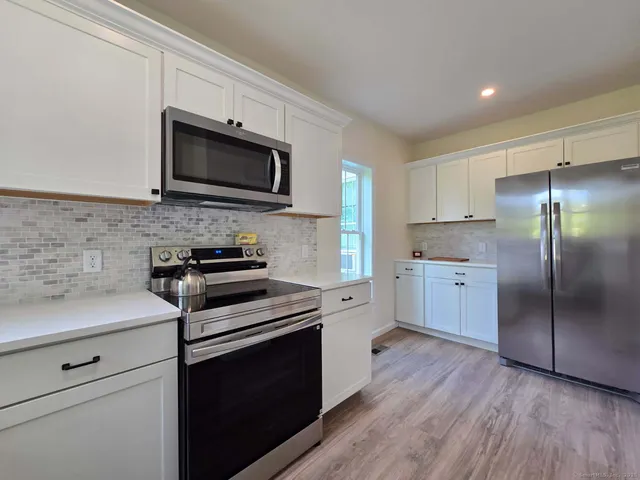 $679,900 | 1015 Enfield Street, Enfield, CT 06082