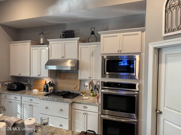 $550,000 | 6223 Sierra Drive, Olive Branch, MS 38654