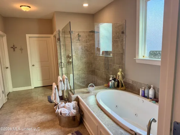 $550,000 | 6223 Sierra Drive, Olive Branch, MS 38654