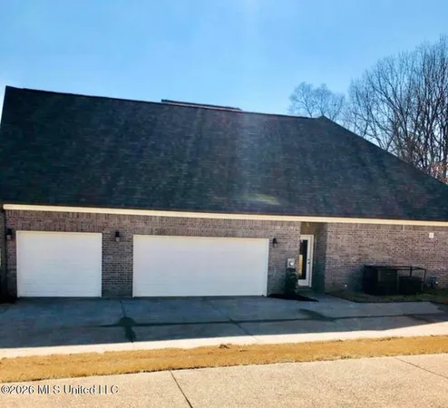 $550,000 | 6223 Sierra Drive, Olive Branch, MS 38654
