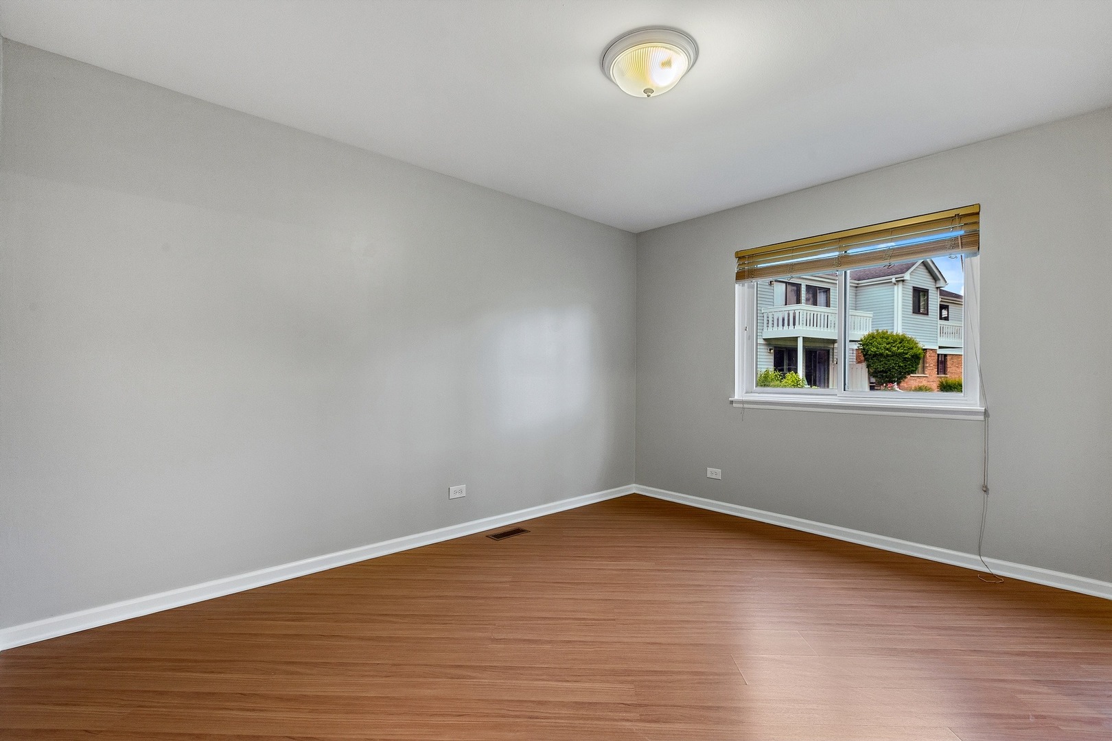 1374 7 Pines Road, Unit A1 Schaumburg, IL 60193 - Photo 11 of 16