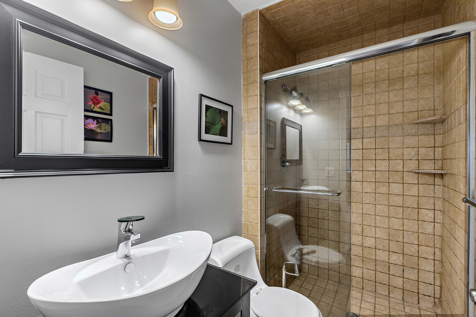 1374 7 Pines Road, Unit A1 Schaumburg, IL 60193 - Photo 9 of 16