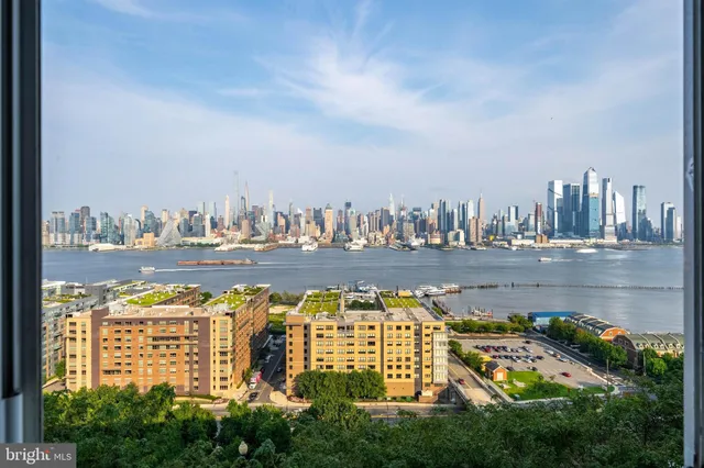 $475,000 | 851 John F. Kennedy Boulevard, Unit E1, Weehawken, NJ 07086