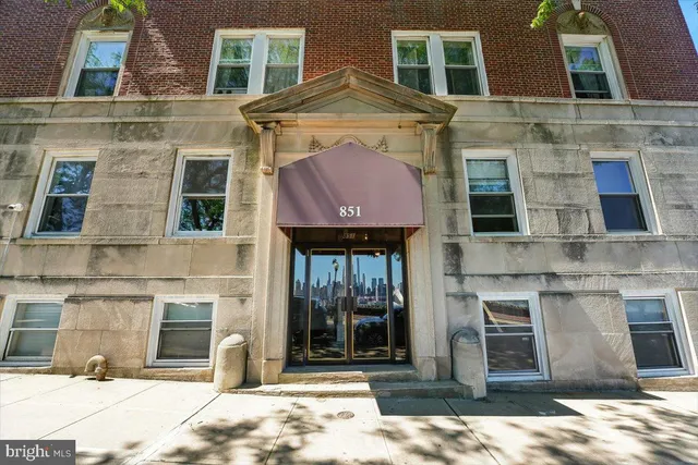 $475,000 | 851 John F. Kennedy Boulevard, Unit E1, Weehawken, NJ 07086