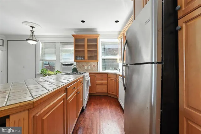 $475,000 | 851 John F. Kennedy Boulevard, Unit E1, Weehawken, NJ 07086