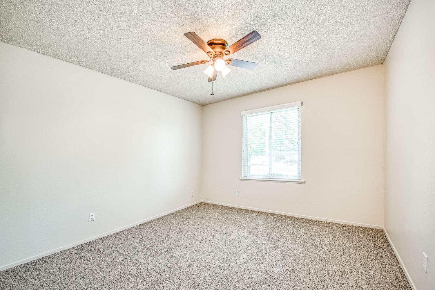 2153 Jenni Avenue Sanger, CA 93657 - Photo 12 of 23