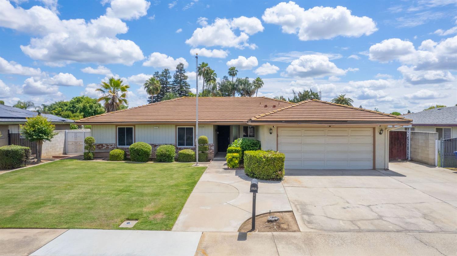 2153 Jenni Avenue Sanger, CA 93657 - Photo 2 of 23