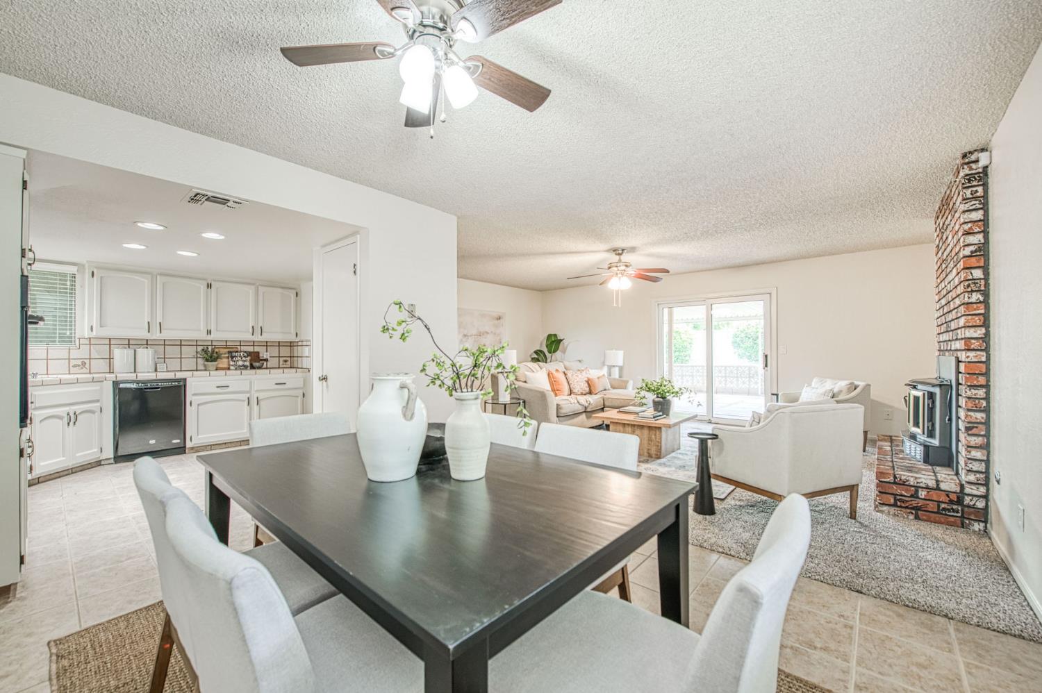 2153 Jenni Avenue Sanger, CA 93657 - Photo 8 of 23