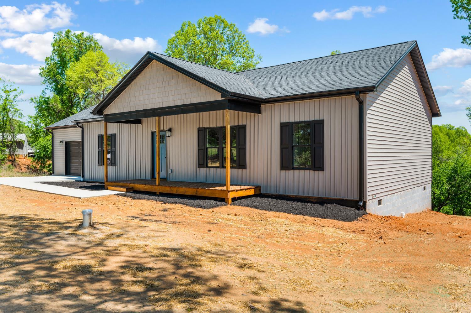 1094 Skinnell Mill Road Bedford, VA 24523 - Photo 5 of 35