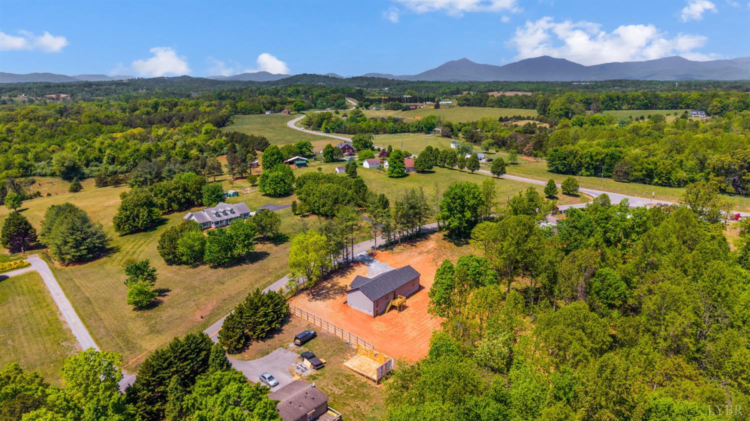 1094 Skinnell Mill Road Bedford, VA 24523 - Photo 10 of 35