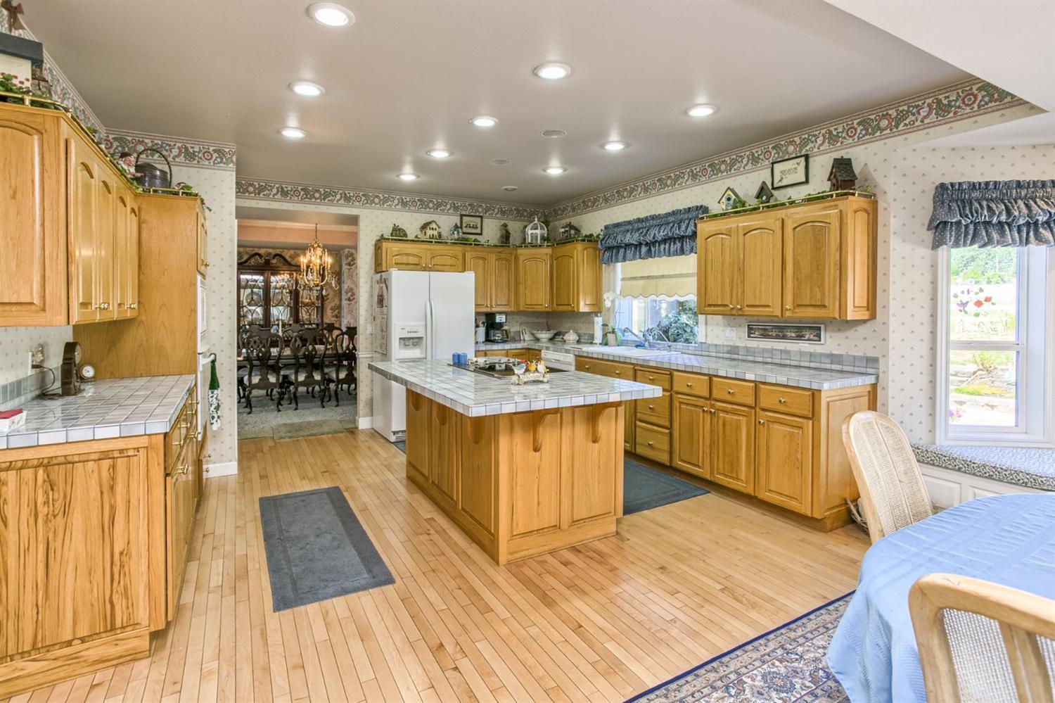 3685 Livingston Road Central Point, OR 97502 - Photo 12 of 34 Additional Photo