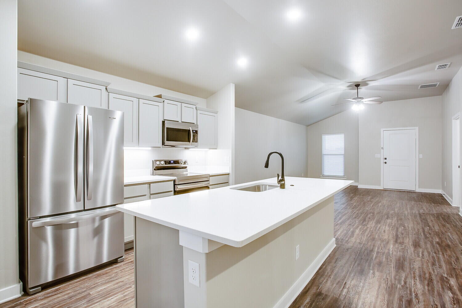 13702 Avenue R Lubbock, TX 79423 - Photo 8 of 18 l-207