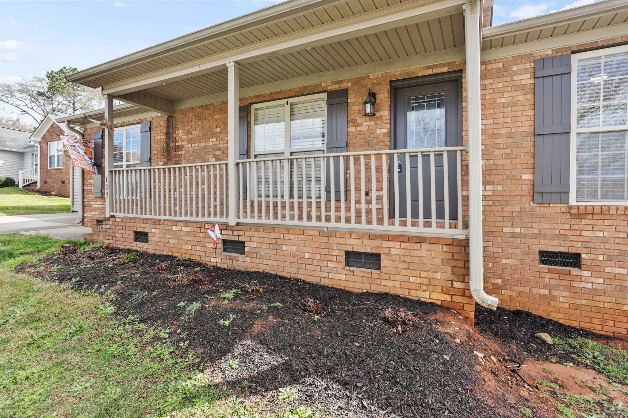 127 Harvest Ridge Drive Inman, SC 29349 - Photo 2 of 25