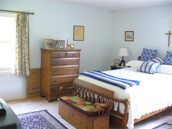 48 Evergreen Road, Unit 204 Northampton, MA 01053 - Photo 13 of 19 Gallery Image 13
