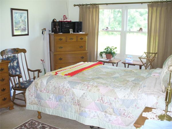 48 Evergreen Road, Unit 204 Northampton, MA 01053 - Photo 17 of 19 Gallery Image 17