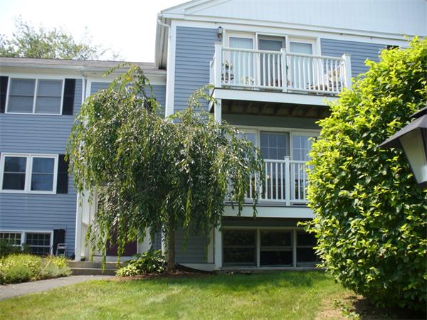 48 Evergreen Road, Unit 204 Northampton, MA 01053 - Photo 3 of 19 Gallery Image 3