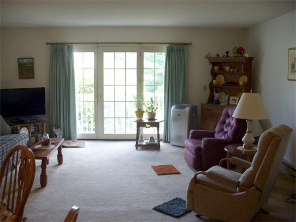 48 Evergreen Road, Unit 204 Northampton, MA 01053 - Photo 10 of 19 Gallery Image 10