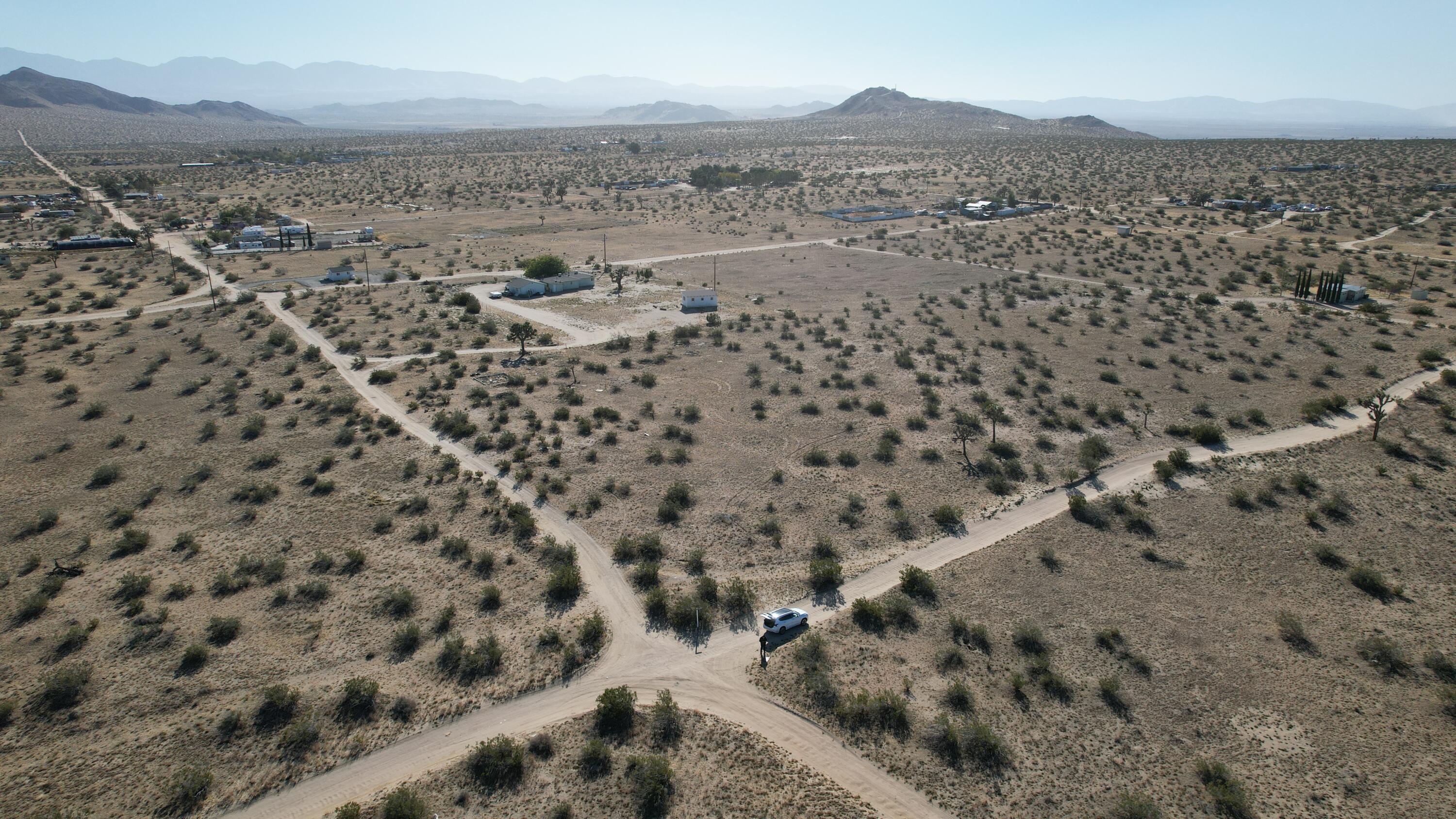 185 Corner Avenue Lancaster, CA 93535 - Photo 3 of 9 DJI_0097