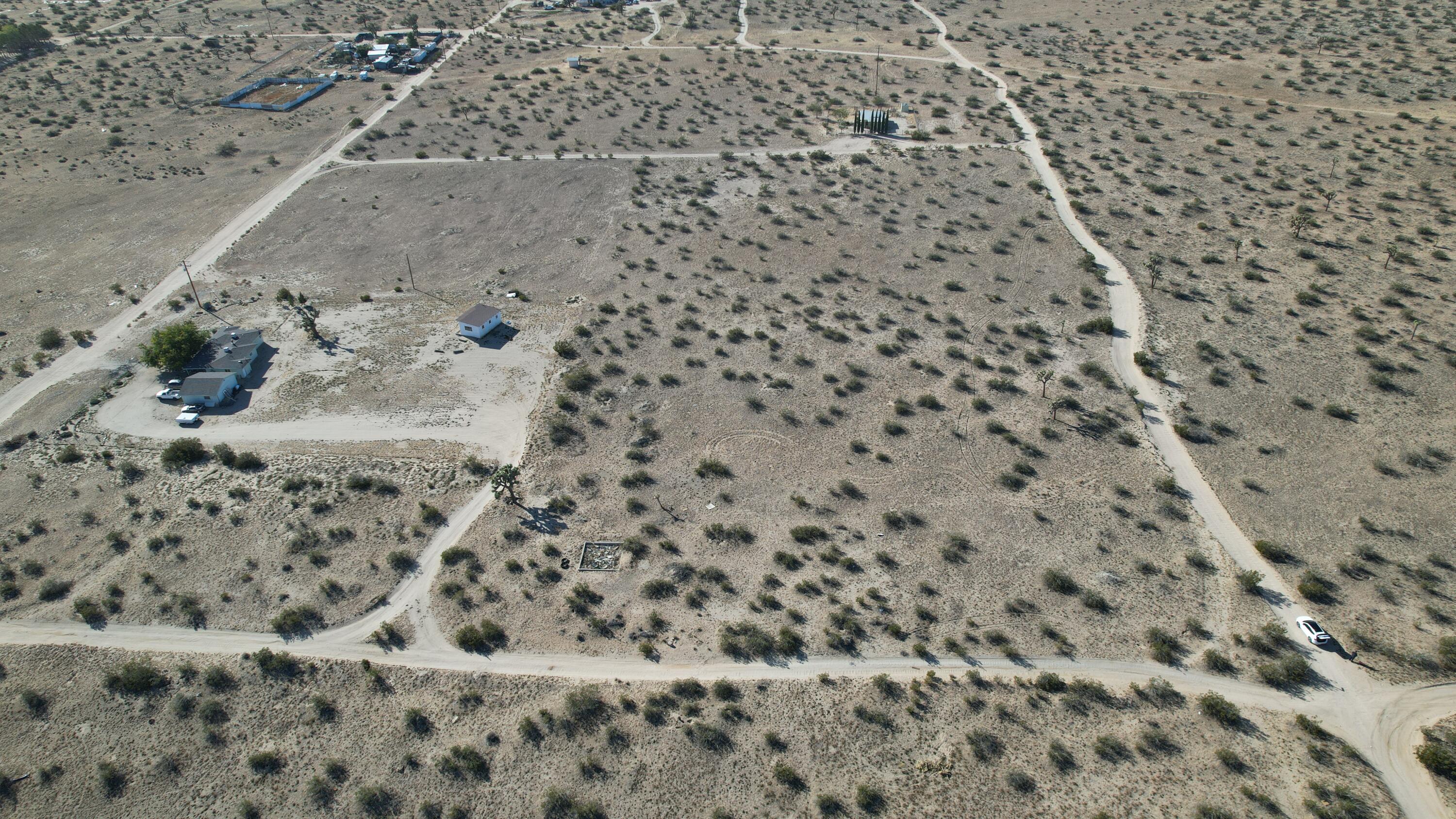 185 Corner Avenue Lancaster, CA 93535 - Photo 4 of 9 DJI_0105