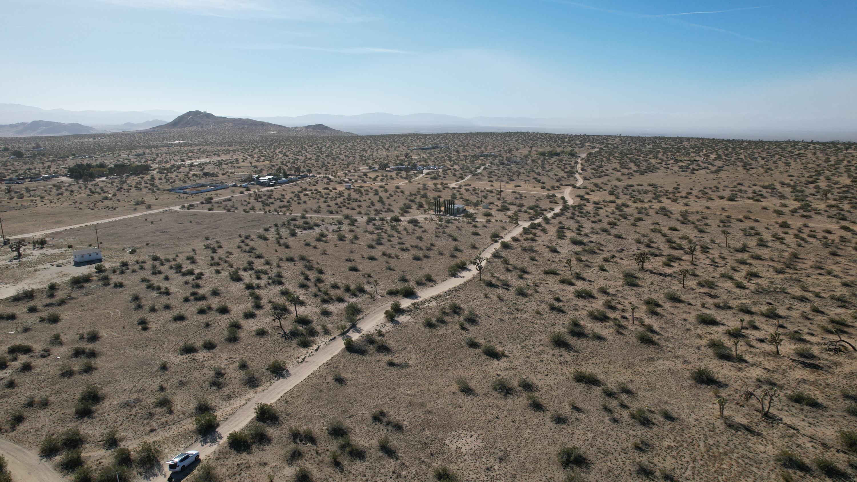 185 Corner Avenue Lancaster, CA 93535 - Photo 7 of 9 DJI_0098
