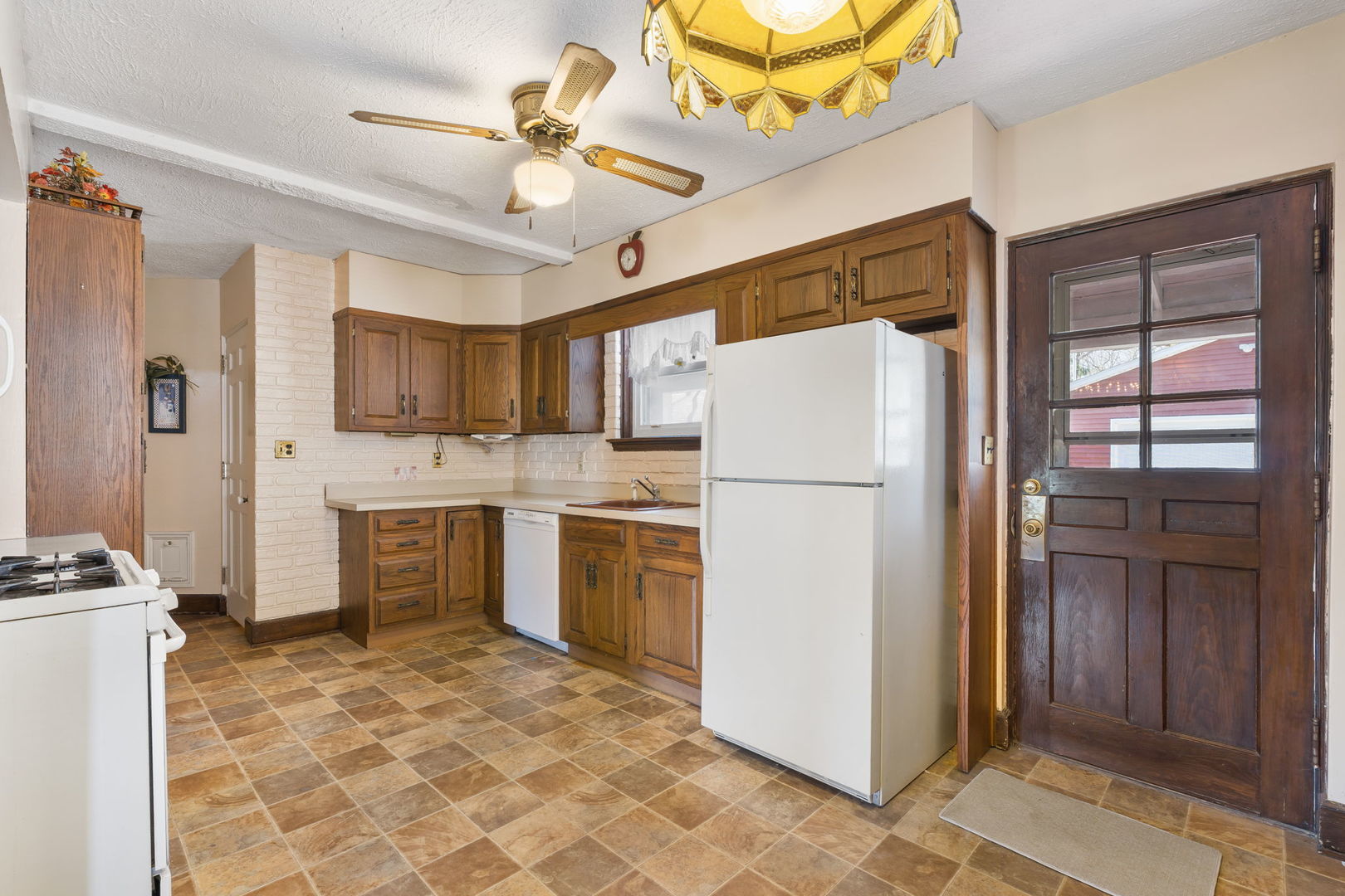 2210 30th Street Rock Island, IL 61201 - Photo 12 of 48