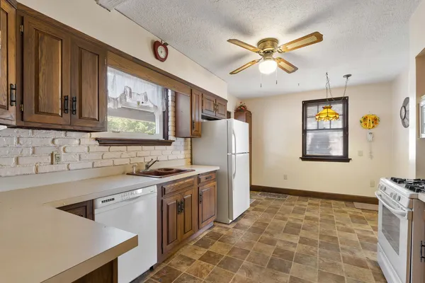 $269,000 | 2210 30th Street, Rock Island, IL 61201