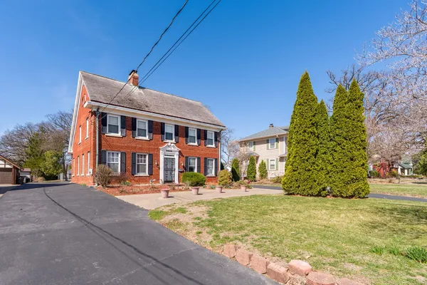 $269,000 | 2210 30th Street, Rock Island, IL 61201