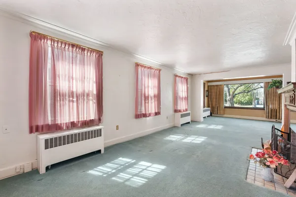 $269,000 | 2210 30th Street, Rock Island, IL 61201